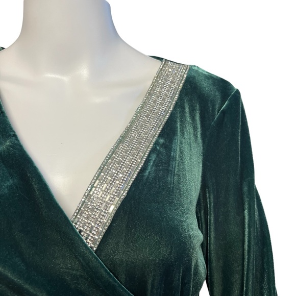 MSK NWT - Women’s Velvet Rhinestone Jeweled MIDI Dress Sz. SM/MD - Picture 2 of 7
